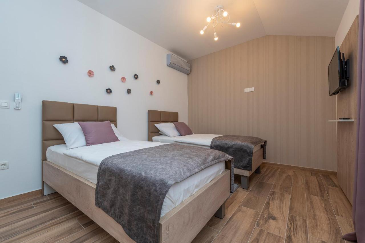 Luxury Apartments - La Vir 1 & 2 エクステリア 写真