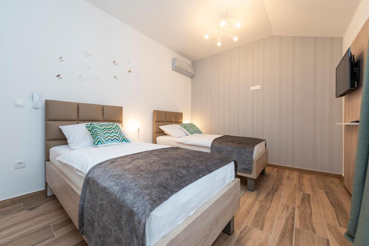 Luxury Apartments - La Vir 1 & 2 エクステリア 写真
