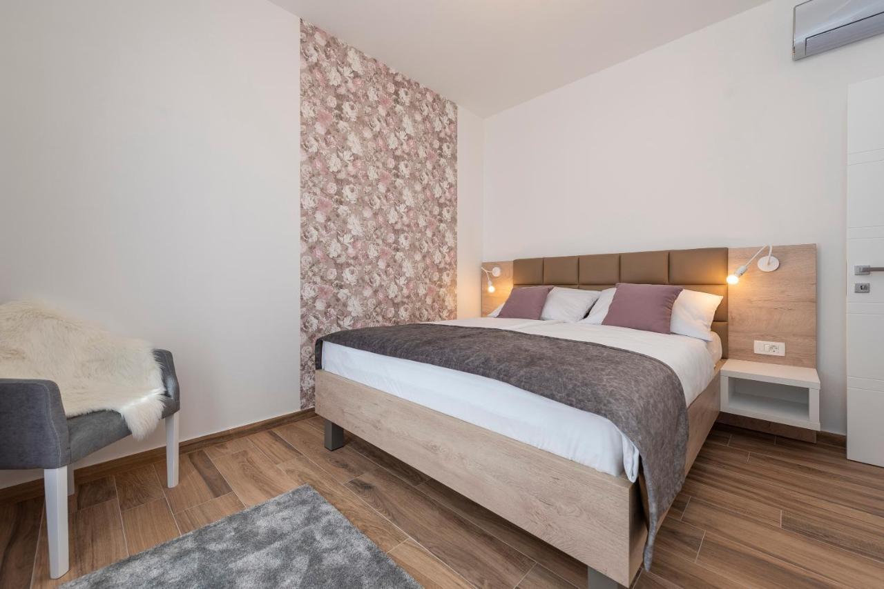 Luxury Apartments - La Vir 1 & 2 エクステリア 写真
