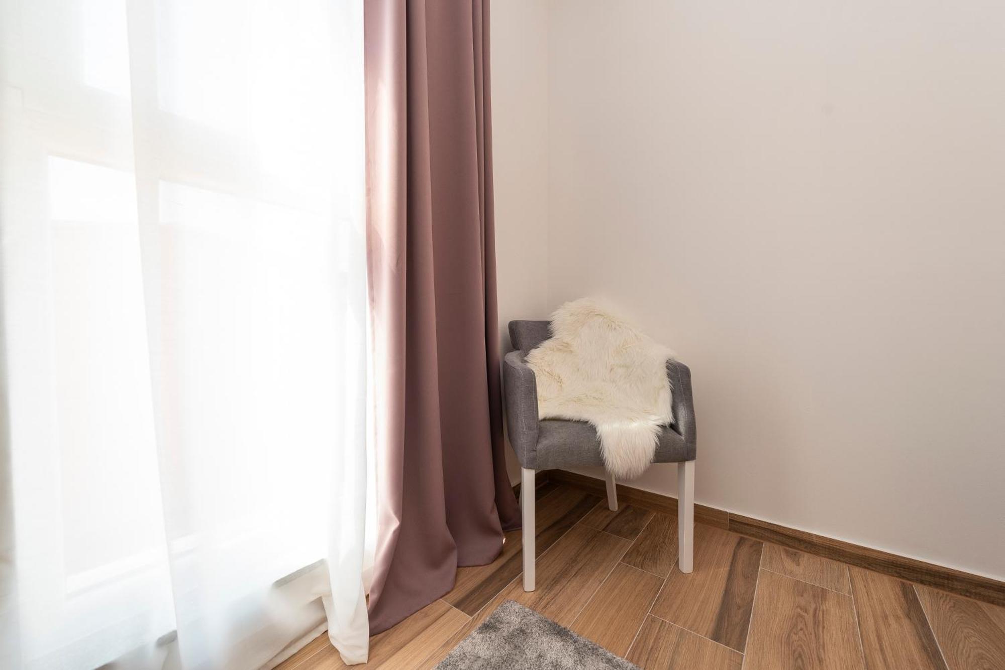 Luxury Apartments - La Vir 1 & 2 エクステリア 写真