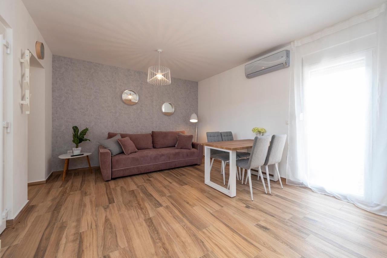 Luxury Apartments - La Vir 1 & 2 エクステリア 写真