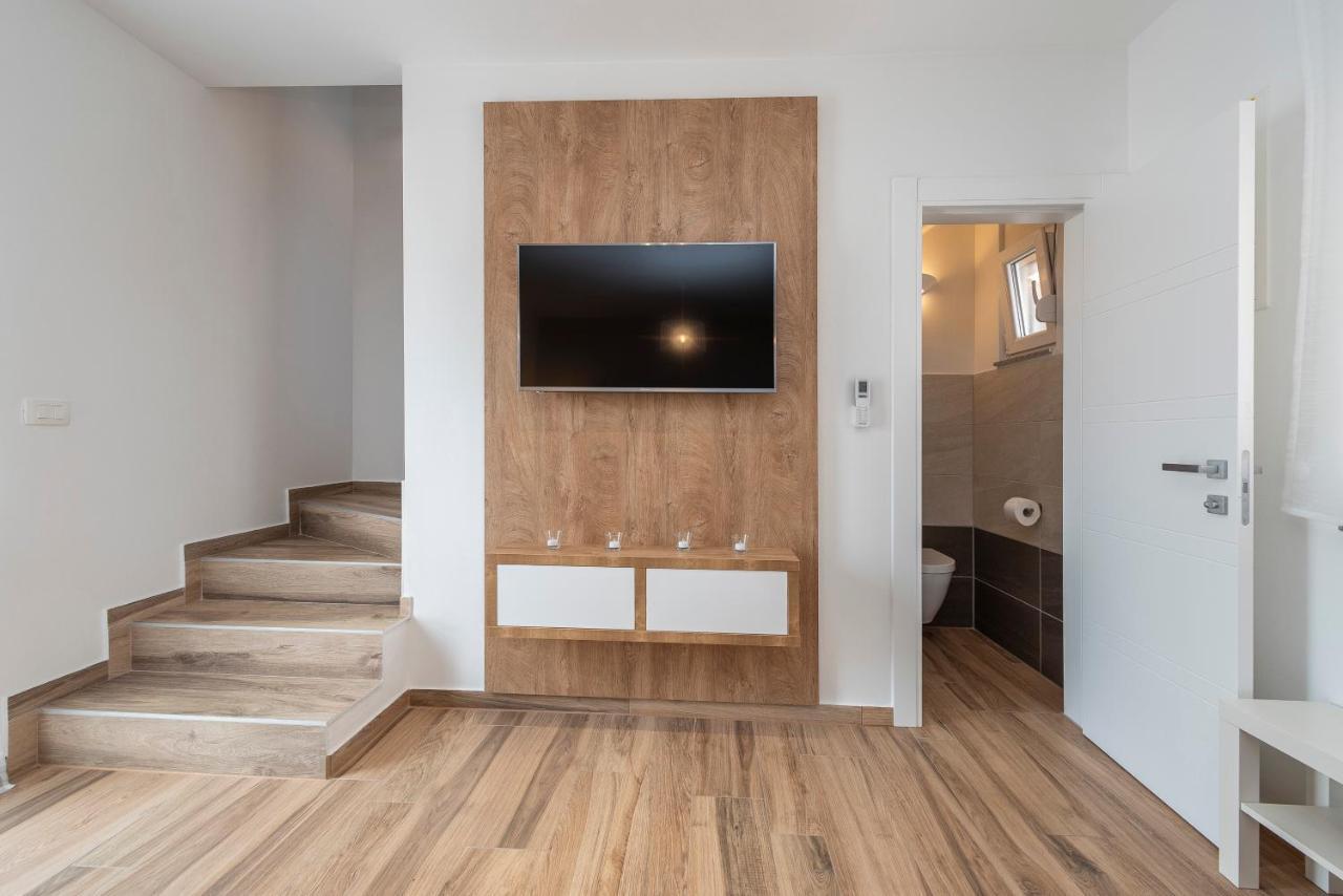 Luxury Apartments - La Vir 1 & 2 エクステリア 写真