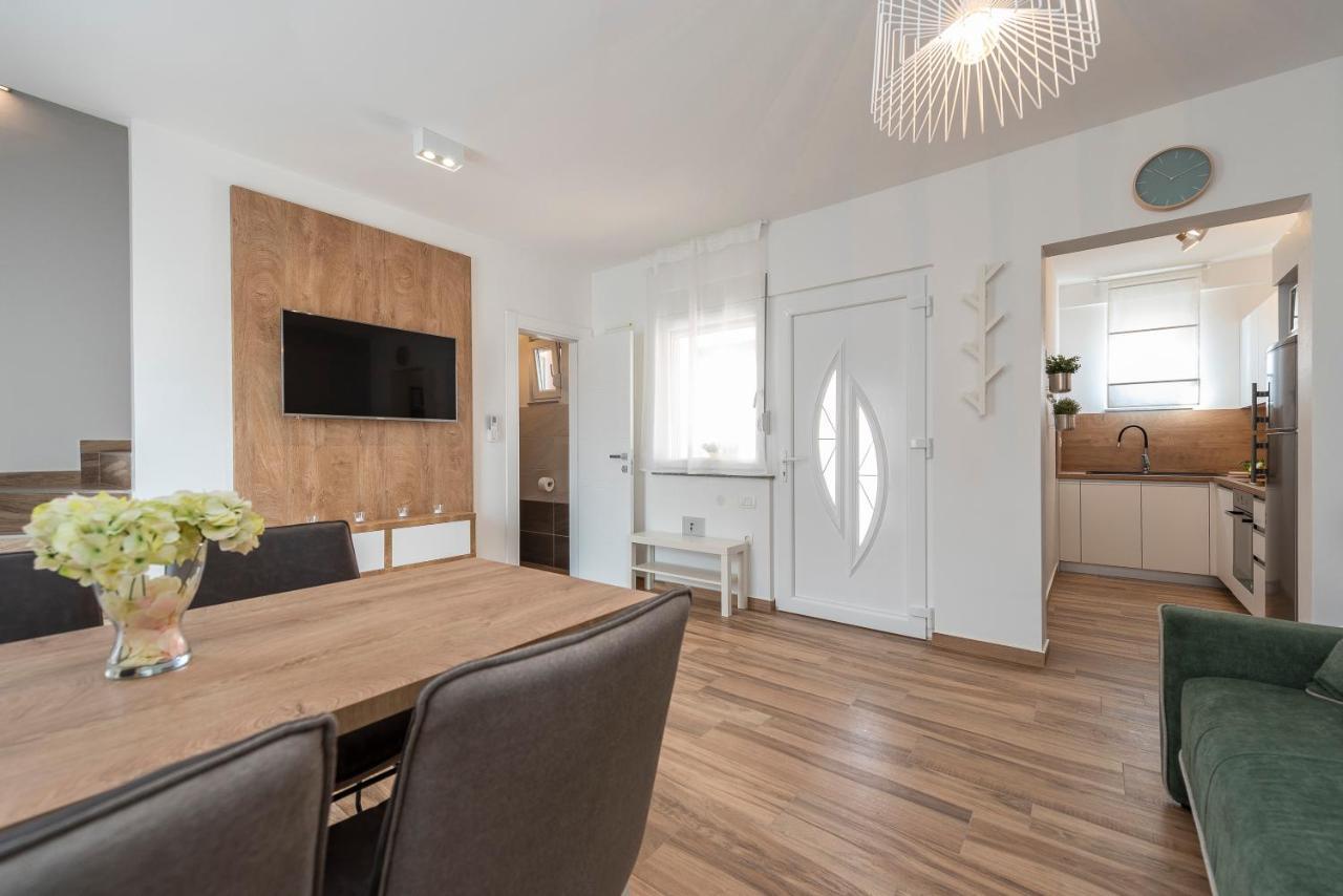 Luxury Apartments - La Vir 1 & 2 エクステリア 写真
